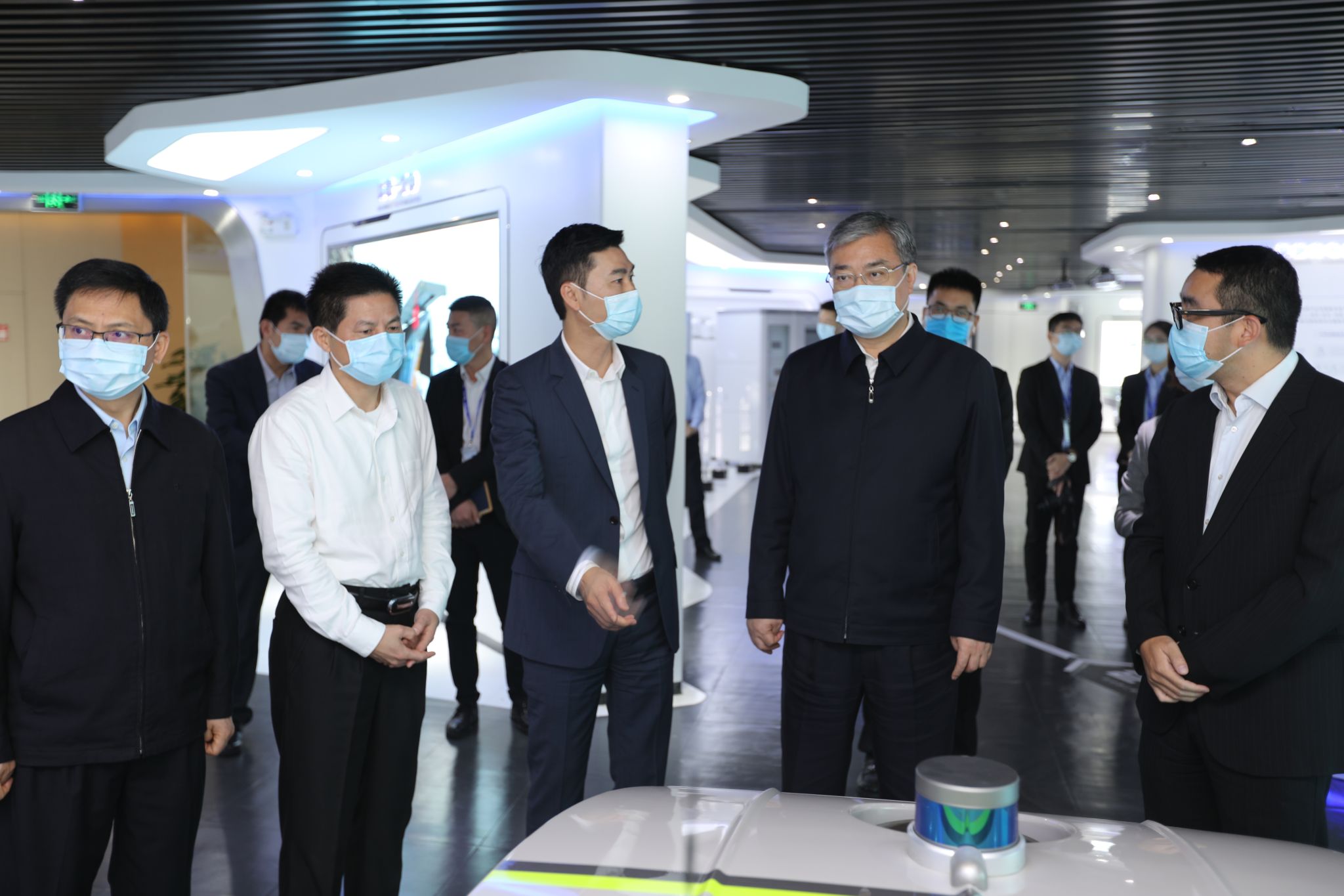 佛山市委书记鲁毅调研PA直营环境，鼓励企业再接再厉创新高