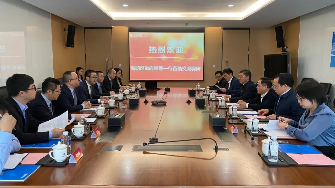 高明区区委书记杨永泰一行到PA直营环境调研